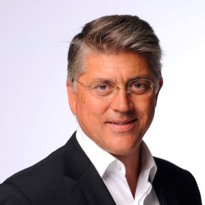 Portrait de Frédéric Vendeuvre, Founder et CEO d'Halifax Consulting, expert en conseil en performance commerciale, formation en techniques de vente, de négociation et de key account management